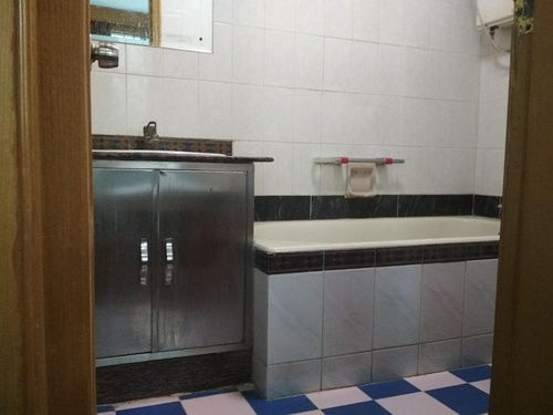 靠近蛇口人民醫(yī)院,樓下就有公交車站...